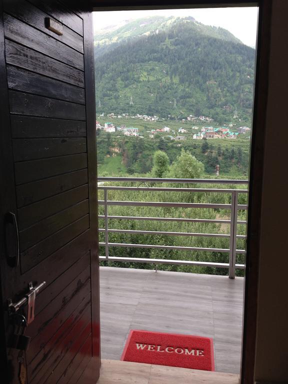 Akash Hills Hotel Manāli Eksteriør billede